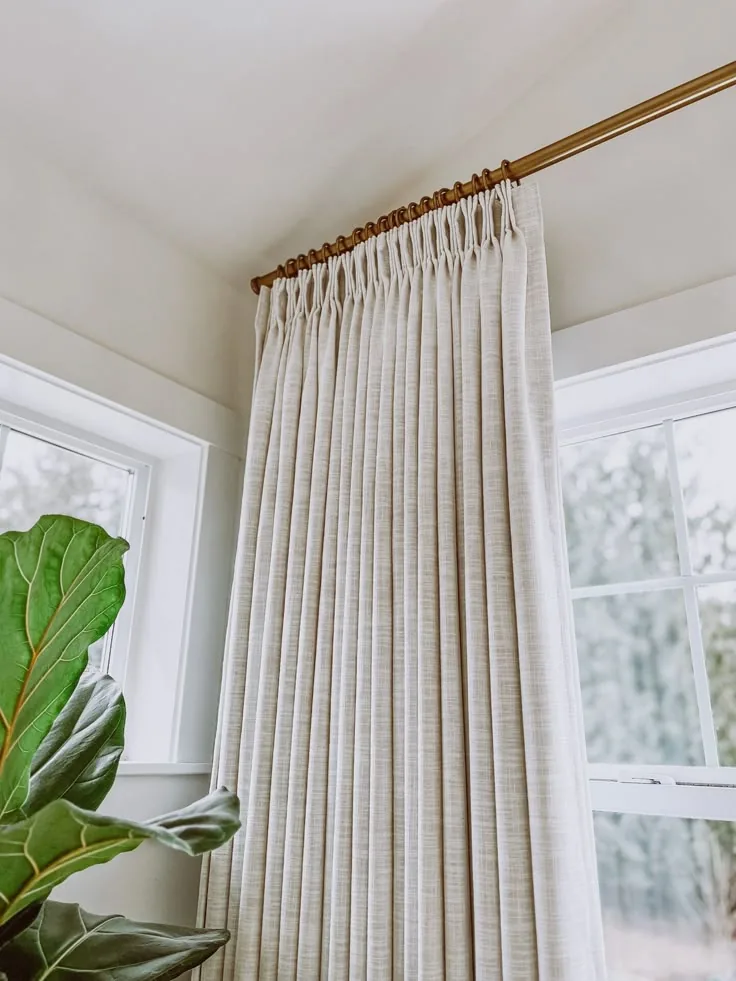 pinch pleat in lining room